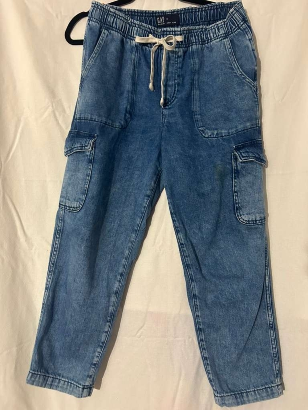 GAP Men’s Light Blue Relaxed Cargo Denim Joggers